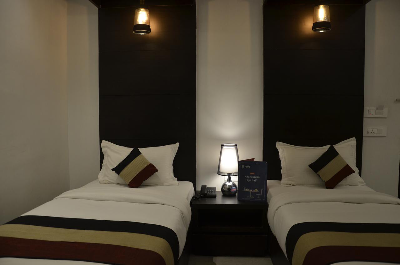 Oyo 1358 Hotel Crossroad Lucknow Exterior foto