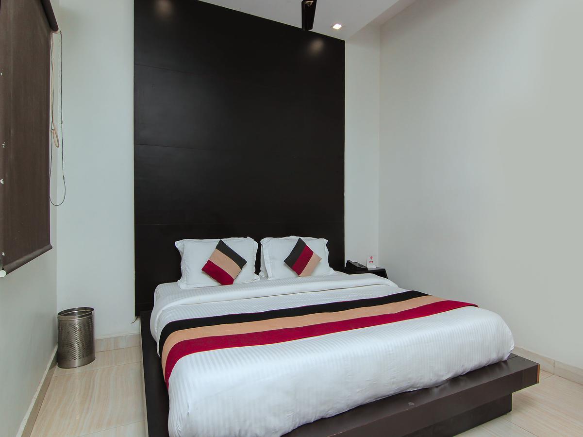 Oyo 1358 Hotel Crossroad Lucknow Exterior foto